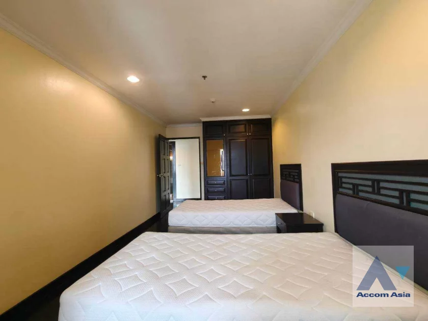 13  3 br Condominium For Rent in Sukhumvit ,Bangkok BTS Nana at Lake Green 13000229