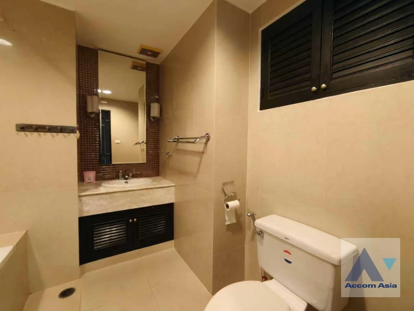 14  3 br Condominium For Rent in Sukhumvit ,Bangkok BTS Nana at Lake Green 13000229