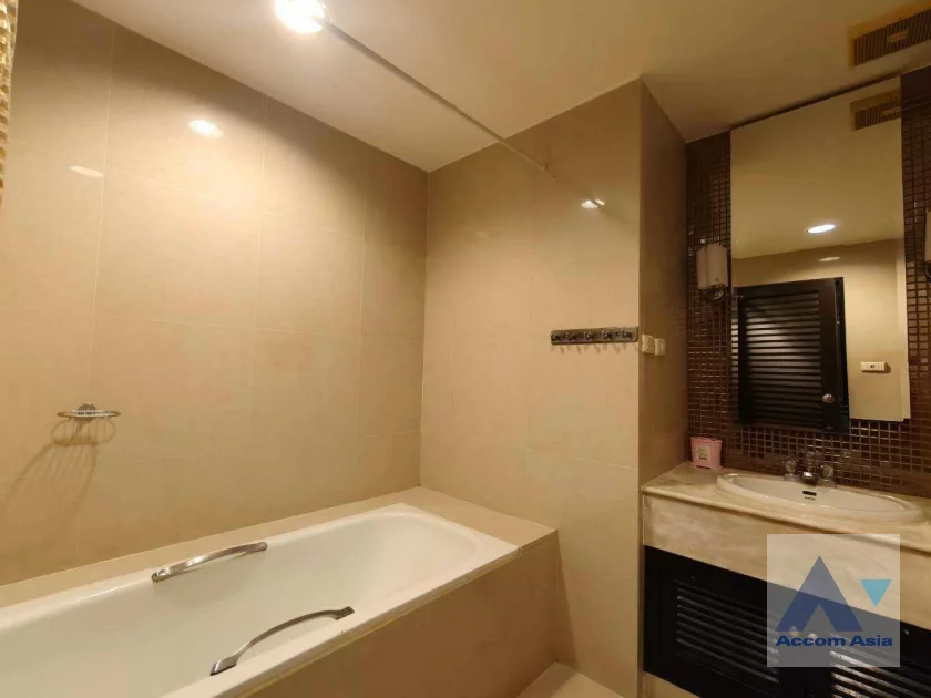 15  3 br Condominium For Rent in Sukhumvit ,Bangkok BTS Nana at Lake Green 13000229