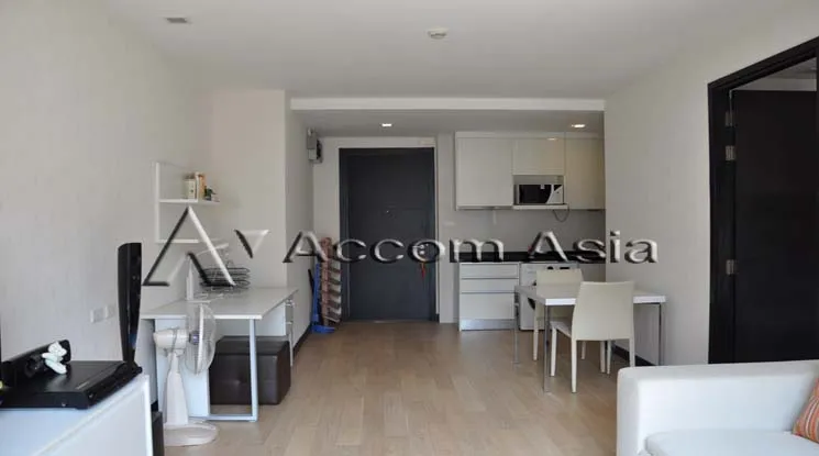 unit 1 Bedroom  Condominium For Rent in Ploenchit, Bangkok  near BTS Ploenchit (13000233)