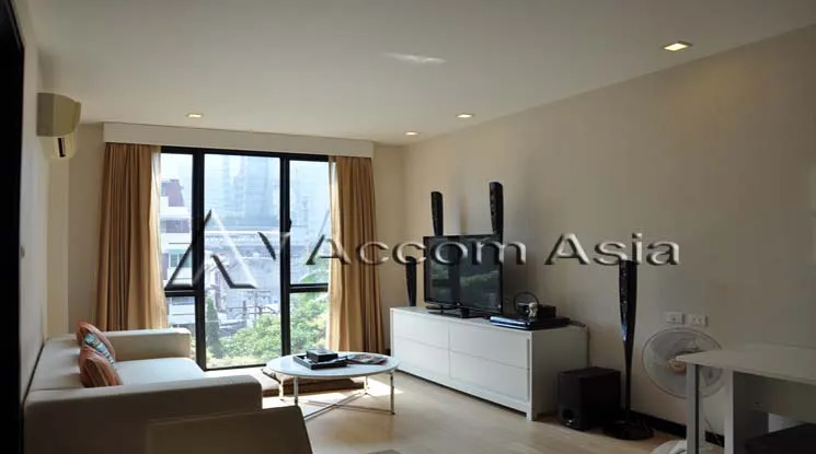 unit 1 Bedroom  Condominium For Rent in Ploenchit, Bangkok  near BTS Ploenchit (13000233)