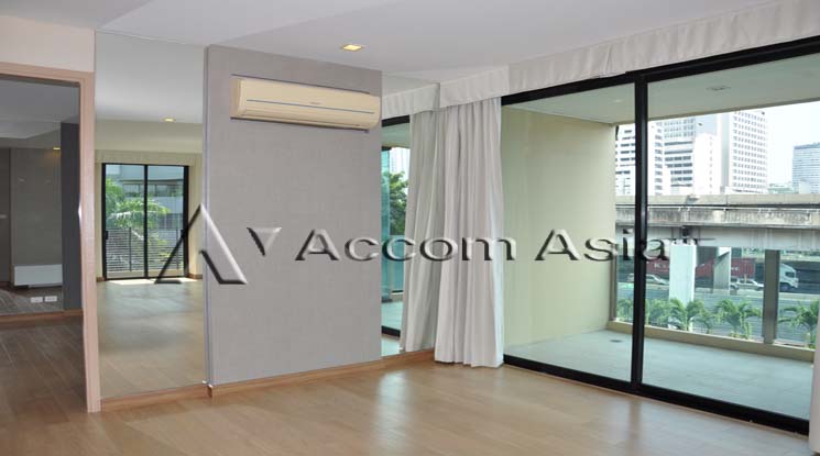 5  2 br Condominium For Rent in Ploenchit ,Bangkok BTS Ploenchit at O2 Hip 13000234