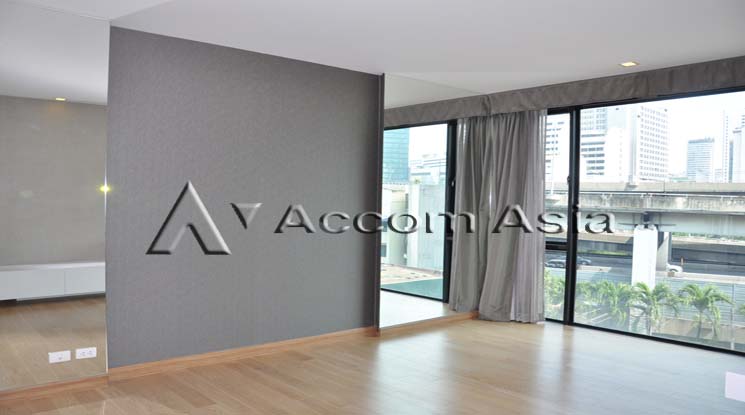 9  2 br Condominium For Rent in Ploenchit ,Bangkok BTS Ploenchit at O2 Hip 13000234