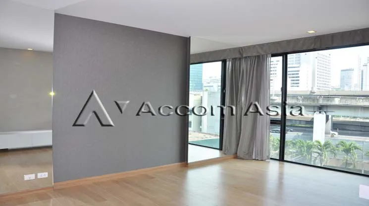 9  2 br Condominium For Rent in Ploenchit ,Bangkok BTS Ploenchit at O2 Hip 13000234