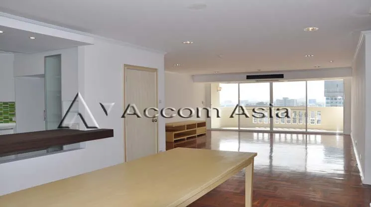 unitPet friendly |  2 Bedrooms  Apartment For Rent & Sale in Sathorn, Bangkok  near BTS Chong Nonsi (13000266)