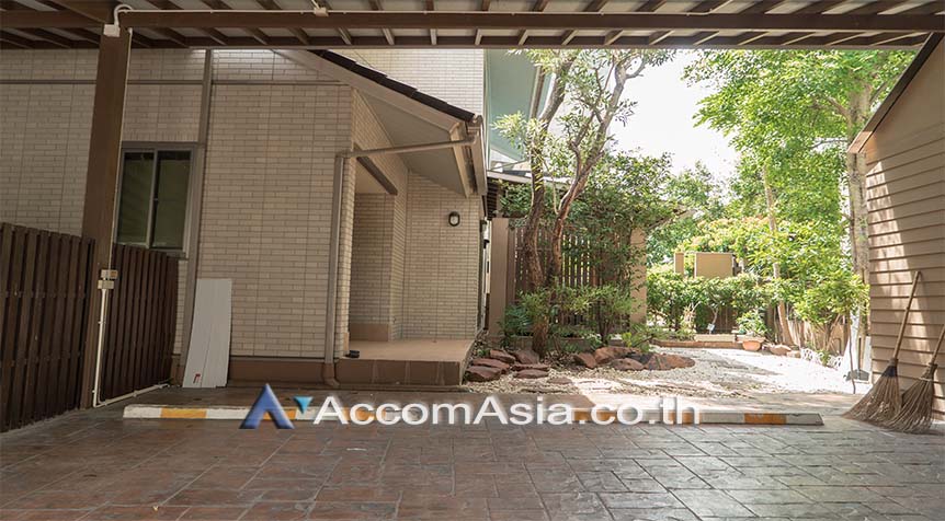 4  3 br House For Rent in Sukhumvit ,Bangkok BTS Phrom Phong 13000280