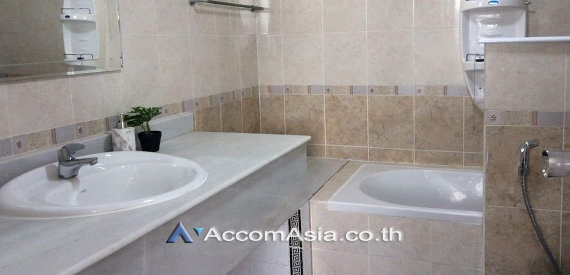 7  2 br Condominium For Rent in Sukhumvit ,Bangkok BTS Ekkamai at Tai Ping Tower 13000290