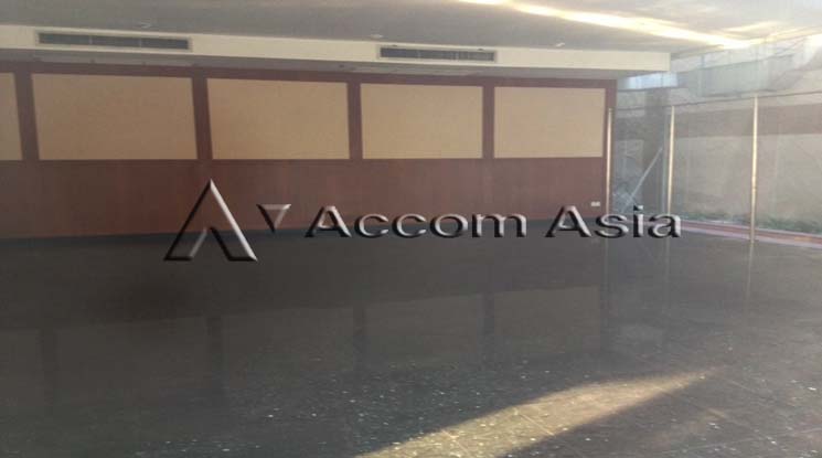  1  Retail / Showroom For Rent in Sukhumvit ,Bangkok BTS Phrom Phong 13000339