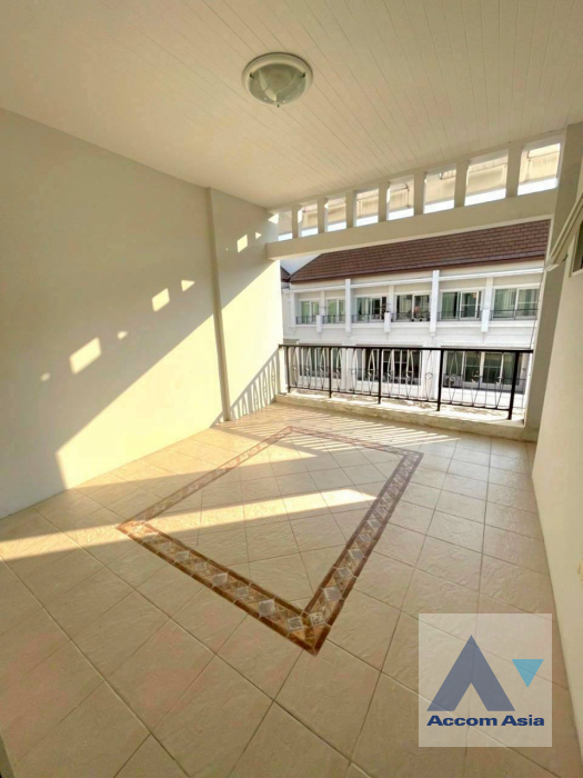 12  3 br Townhouse For Rent in Rama 3 ,Bangkok BTS Surasak at Baan Klang Krung Sathon 13000416