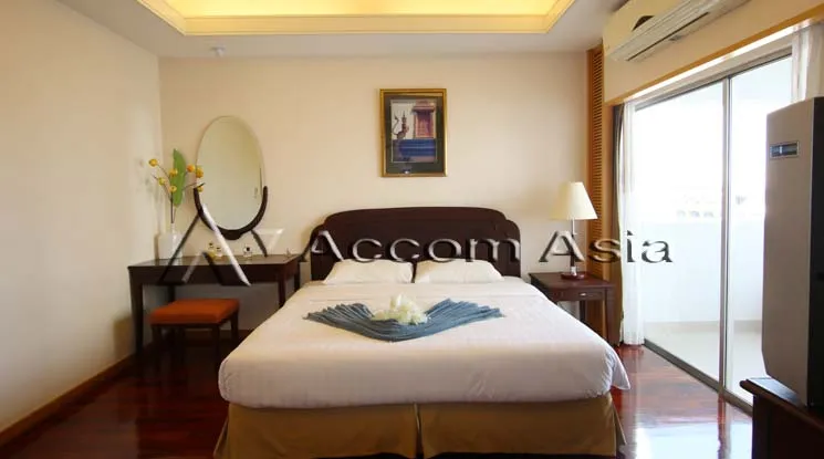 7  3 br Apartment for rent and sale in Sathorn ,Bangkok MRT Lumphini at Cozy and Convenient Apartment Near Garden Intl 13000430