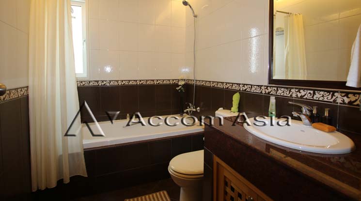 9  3 br Apartment for rent and sale in Sathorn ,Bangkok MRT Lumphini at Cozy and Convenient Apartment Near Garden Intl 13000430