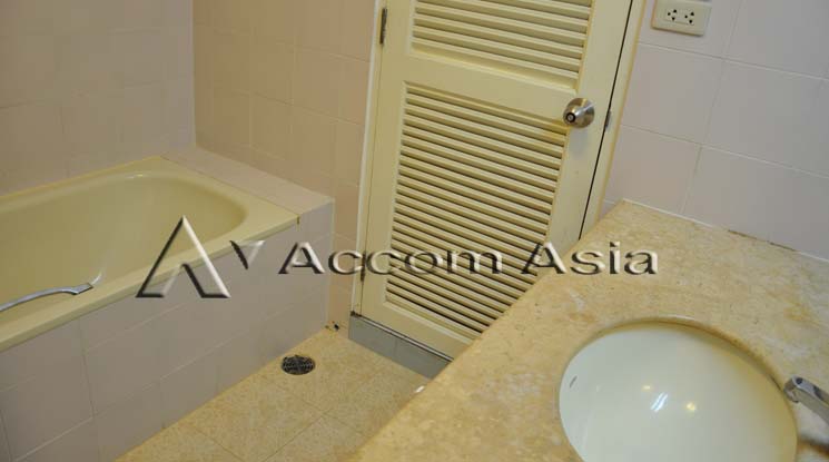 9  2 br Condominium For Rent in Sukhumvit ,Bangkok BTS Phrom Phong at Acadamia Grand Tower 13000432