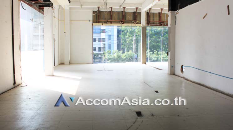  1  Retail / Showroom For Rent in Sukhumvit ,Bangkok BTS Ekkamai at The Horizon Ekkamai 13000480