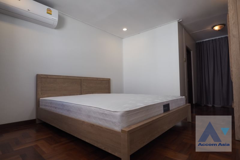 14  4 br House For Rent in Sukhumvit ,Bangkok BTS Ekkamai at Ekkamai Villas 13000539