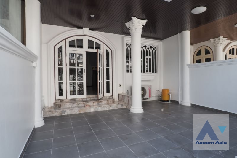 9  4 br House For Rent in Sukhumvit ,Bangkok BTS Ekkamai at Ekkamai Villas 13000539