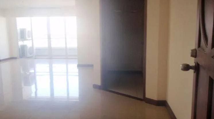 unitRiver Heaven Condominium