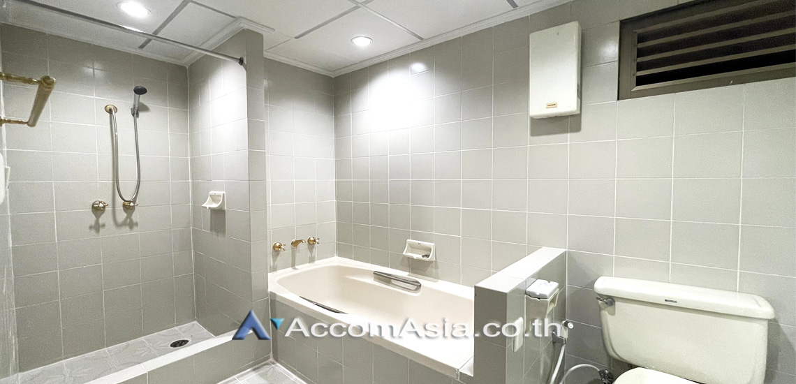 9  3 br Apartment For Rent in Sukhumvit ,Bangkok BTS Phrom Phong at Greenery garden and privacy 13000581