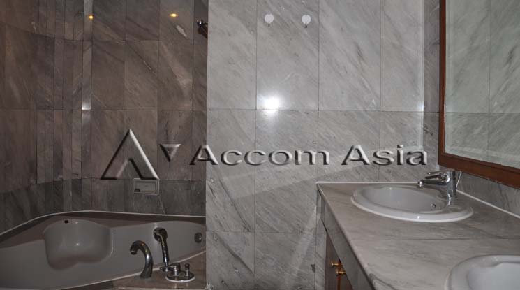 10  2 br Apartment For Rent in Sukhumvit ,Bangkok MRT Sukhumvit - BTS Nana at Private Environment Space 13000582