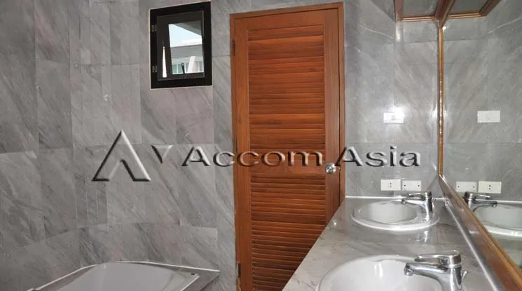7  2 br Apartment For Rent in Sukhumvit ,Bangkok MRT Sukhumvit - BTS Nana at Private Environment Space 13000583