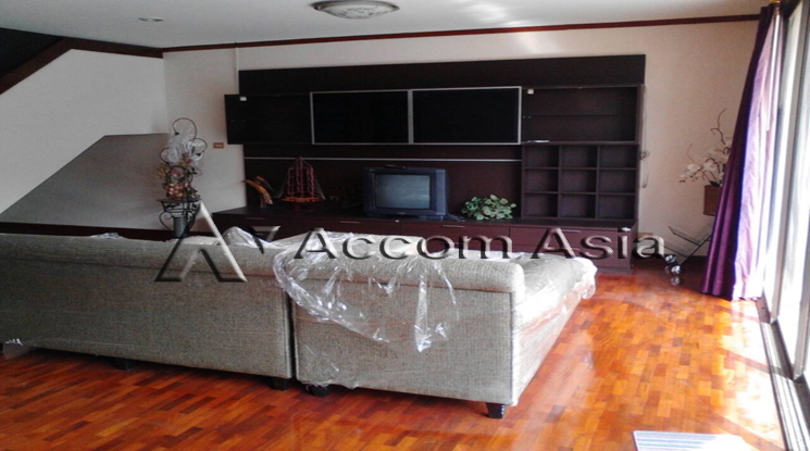  2  3 br Townhouse For Sale in Charoen Nakhon ,Bangkok BTS Krung Thon Buri at Peaceful compound 13000591