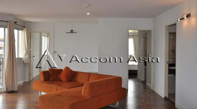 unit 2 Bedrooms  Condominium For Rent in Sathorn, Bangkok  near BRT Thanon Chan (13000610)