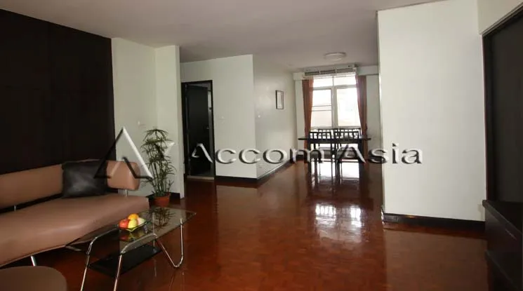 unit 2 Bedrooms  Apartment For Rent in Sukhumvit, Bangkok  near BTS Ekkamai (13000620)