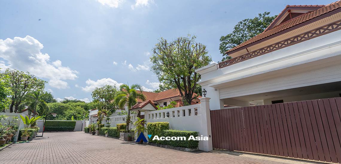 34  4 br House For Rent in New Phetchaburi ,Bangkok MRT Phetchaburi 13000626