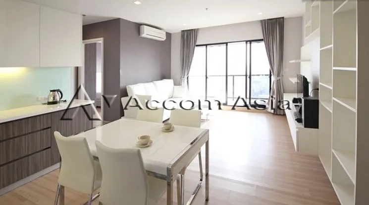 unit 2 Bedrooms  Condominium For Rent in Charoen Nakhon, Bangkok  near BTS Krung Thon Buri (13000640)