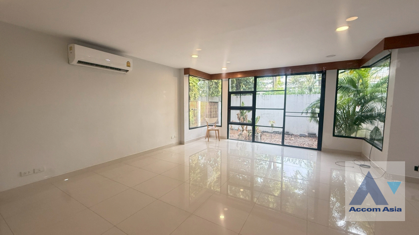 house for rent in Sukhumvit, Bangkok Code 50133