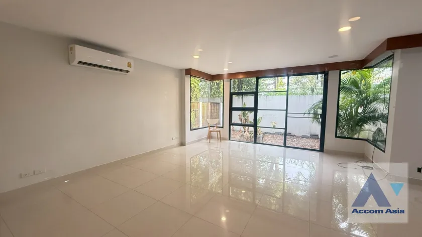 1  4 br House for rent and sale in Sukhumvit ,Bangkok BTS Ekkamai at The Noble Ekkamai 22  50133