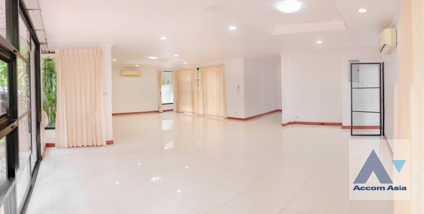 4  4 br House For Rent in Sukhumvit ,Bangkok BTS Ekkamai at The Noble Ekkamai 22  50134