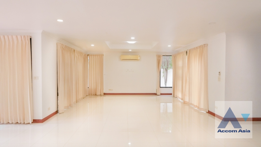 5  4 br House For Rent in Sukhumvit ,Bangkok BTS Ekkamai at The Noble Ekkamai 22  50134