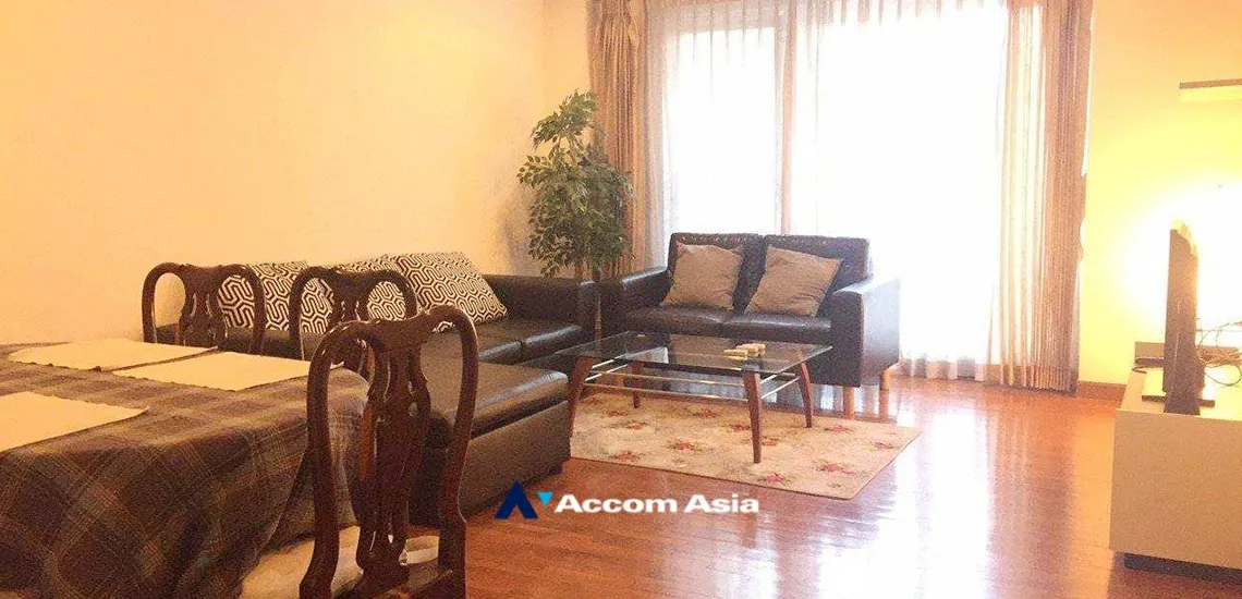 Corner Unit |  Baan Siri Sukhumvit 13 Condominium  3 Bedroom for Rent BTS Nana in Sukhumvit Bangkok