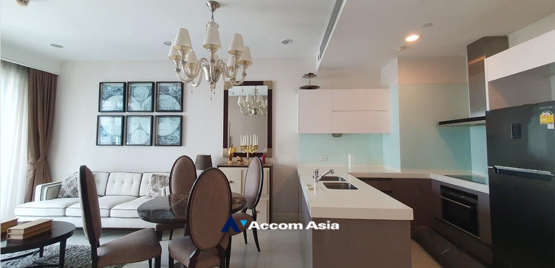 unit 2 Bedrooms  Condominium For Rent in Ploenchit, Bangkok  near BTS Chitlom (13000784)