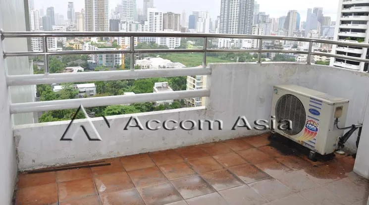 unitBig Balcony |  3 Bedrooms  Condominium For Rent in Sukhumvit, Bangkok  near BTS Phrom Phong (13000802)