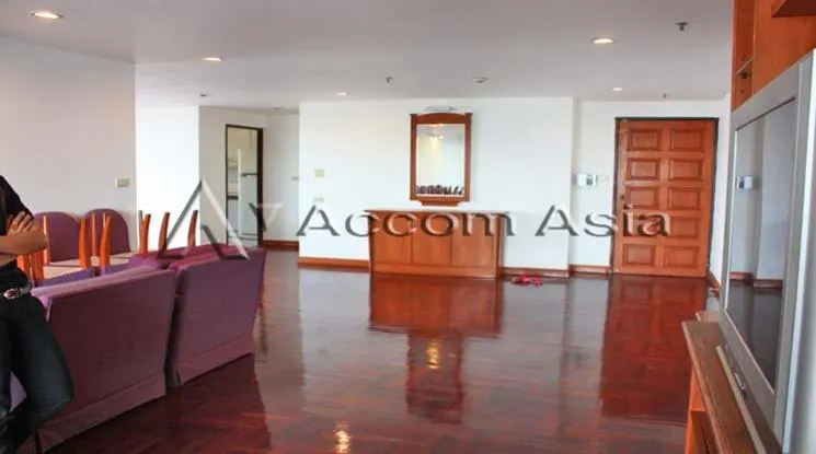  1  3 br Apartment For Rent in Sukhumvit ,Bangkok BTS Phrom Phong at Exudes classic comfort 10211
