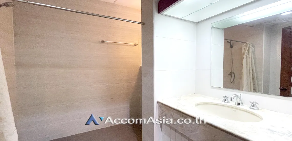 9  3 br Townhouse for rent and sale in Sathorn ,Bangkok BRT Nararam 3 at Modern style 13000997