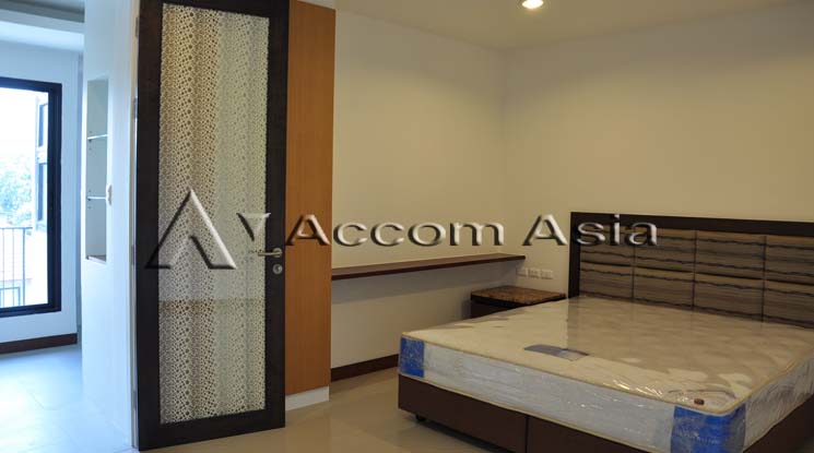 7  3 br Apartment For Rent in Sukhumvit ,Bangkok BTS Ekkamai at Urban space in Bangkok 13001025