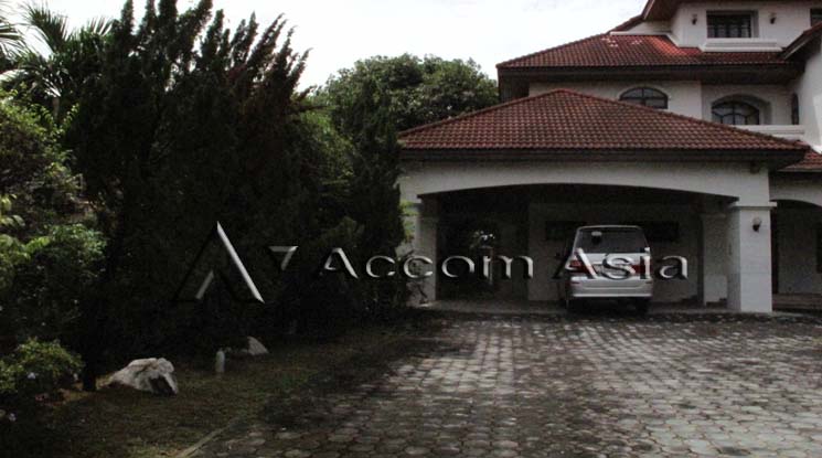  1  5 br House For Rent in Samutprakan ,Samutprakan BTS Bearing at Moo Baan Ladawan Srinakarin 13001078