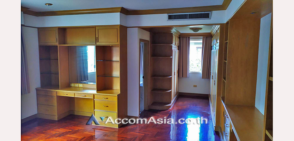 15  5 br House For Rent in Samutprakan ,Samutprakan BTS Bearing at Moo Baan Ladawan Srinakarin 13001078