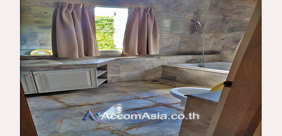 16  5 br House For Rent in Samutprakan ,Samutprakan BTS Bearing at Moo Baan Ladawan Srinakarin 13001078