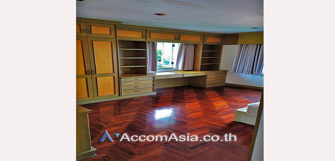 20  5 br House For Rent in Samutprakan ,Samutprakan BTS Bearing at Moo Baan Ladawan Srinakarin 13001078