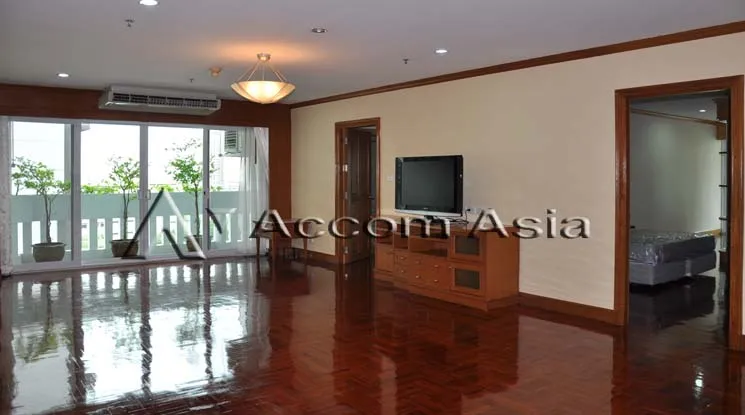 unit 4 Bedrooms  Apartment For Rent in Sukhumvit, Bangkok  near MRT Sukhumvit - BTS Asok (13001207)