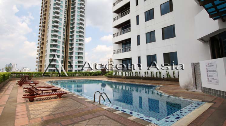 5  4 br Apartment For Rent in Sukhumvit ,Bangkok BTS Phrom Phong at High-Rise Serviced Apartment Near The Em District 13001220
