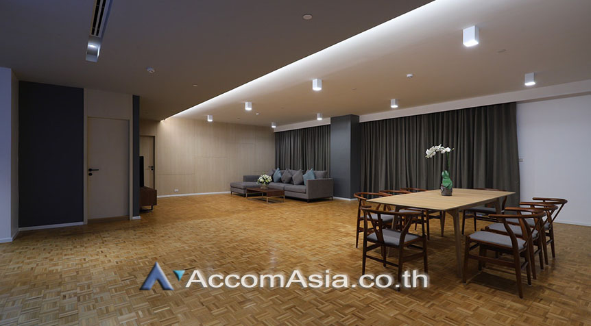  1  4 br Apartment For Rent in Sukhumvit ,Bangkok BTS Phrom Phong at High-Rise Serviced Apartment Near The Em District 13001220
