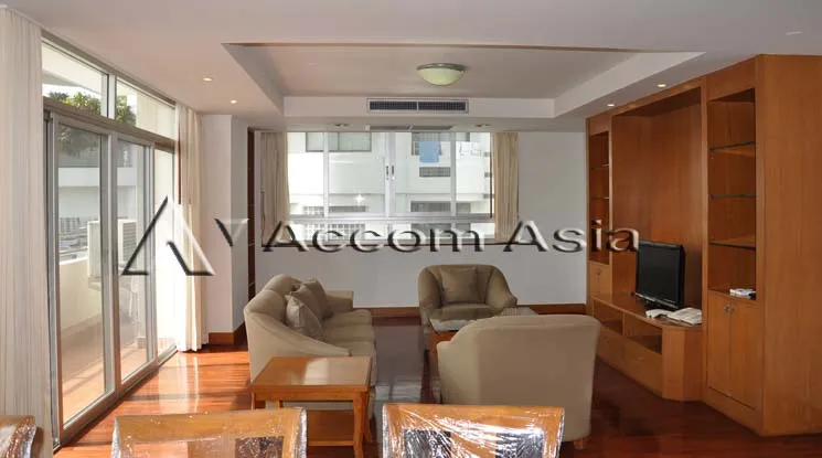 unit 3 Bedrooms  Apartment For Rent in Sukhumvit, Bangkok  near BTS Phrom Phong (13001307)