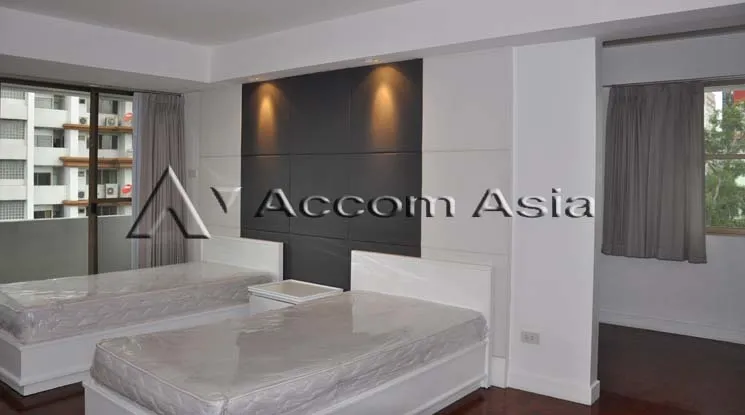 10  3 br Apartment for rent and sale in Sukhumvit ,Bangkok BTS Asok at Family Apartment with Lake View 13001315