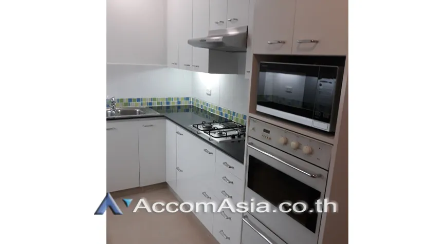 unitPet friendly |  3 Bedrooms  Apartment For Rent in Sathorn, Bangkok  near MRT Lumphini - BTS Sala Daeng (10217)
