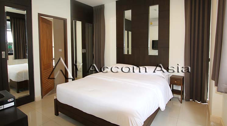 5  2 br Apartment For Rent in Silom ,Bangkok BTS Sala Daeng at Elegantly Furnished 13001364