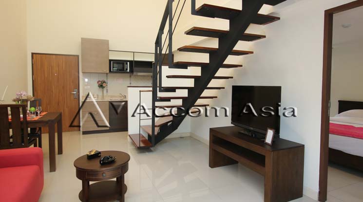  1  2 br Apartment For Rent in Silom ,Bangkok BTS Sala Daeng at Elegantly Furnished 13001364